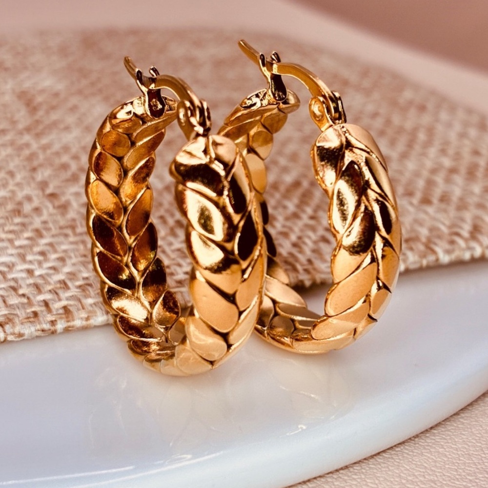 Elegant Gold Braided Design Hoop Earrings